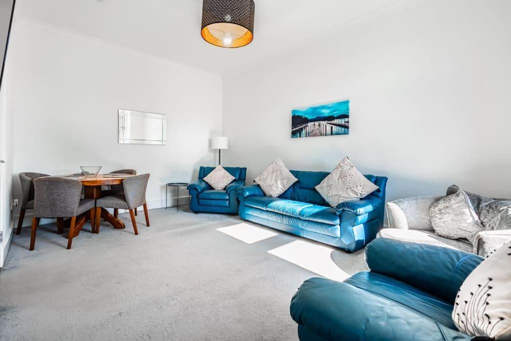 Kali Apartment - Spacious 3 Bed Apartment In Wishaw Wishaw  Eksteriør bilde